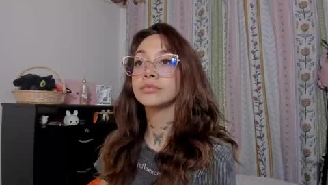 Snapshot of azumi_saan chatting on 9, 6, 2026 azumi saan online show from 9, 6, 2026