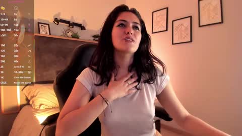 Snapshot of azurra_amatto2 chatting on 12, 9, 2025 Azurra online show from 12, 9, 2025