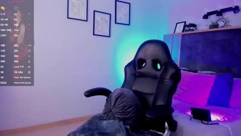 Snapshot of azurra_amatto2 chatting on 1, 10, 2025 Azurra online show from 1, 10, 2025