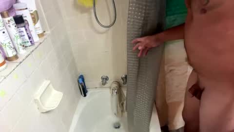 Snapshot of b00tyh0l3l0vin69 chatting on 2, 12, 2025 Htwnswangngape online show from 2, 12, 2025