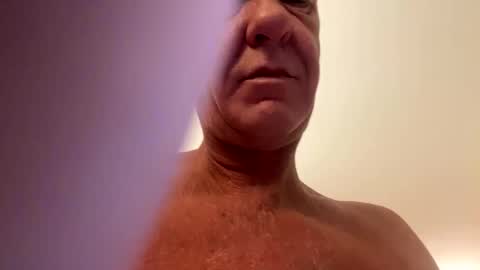 Snapshot of b_benito chatting on 5, 3, 2026 benito online show from 5, 3, 2026