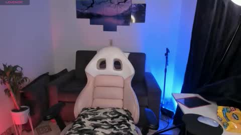 Snapshot of baaby_boyy chatting on 11, 9, 2025 odeley online show from 11, 9, 2025