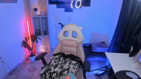 Snapshot of baaby_boyy chatting on 8, 11, 2025 odeley online show from 8, 11, 2025