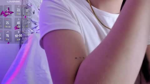 Queen B online show from 26, 3, 2026