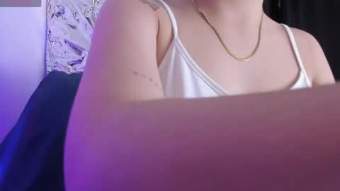 Queen B online show from 16, 4, 2026