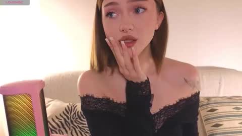 Snapshot of baby_adele chatting on 1, 12, 2025 bb adele online show from 1, 12, 2025