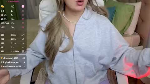 Snapshot of baby_debbie chatting on 21, 2, 2025 Debora online show from 21, 2, 2025