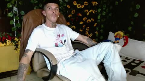 Snapshot of baby_gio chatting on 1, 12, 2024 OF GxoXabs online show from 1, 12, 2024