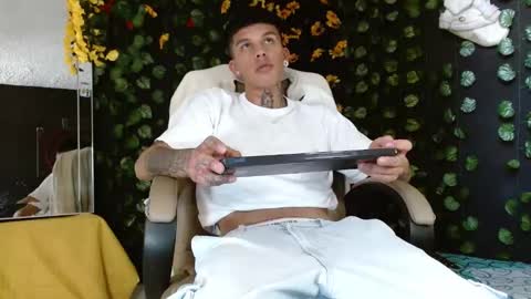 Snapshot of baby_gio chatting on 17, 12, 2024 OF GxoXabs online show from 17, 12, 2024