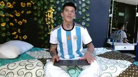 Snapshot of baby_gio chatting on 22, 1, 2025 OF GxoXabs online show from 22, 1, 2025