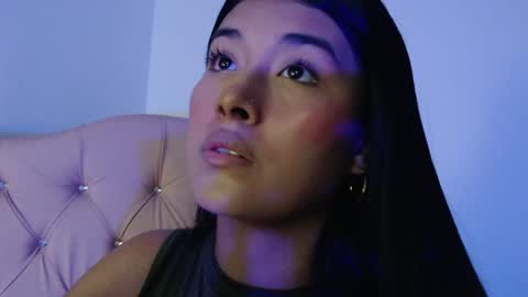 BABY HONEY online show from 6, 12, 2024