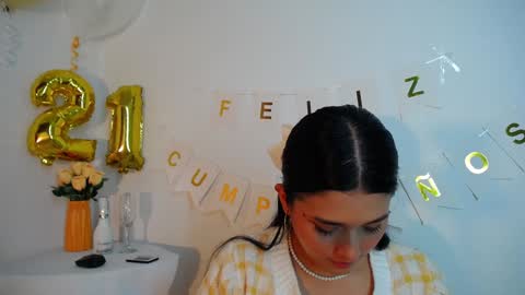 BABY HONEY online show from 11, 1, 2025