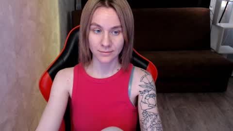 baby_kitte online show from 28, 11, 2025