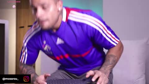 Snapshot of baby_rausch chatting on 12, 10, 2025 baby_rausch online show from 12, 10, 2025