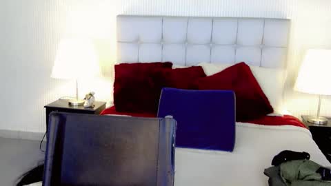 Snapshot of baby_sky01 chatting on 6, 10, 2025 KENDALL online show from 6, 10, 2025
