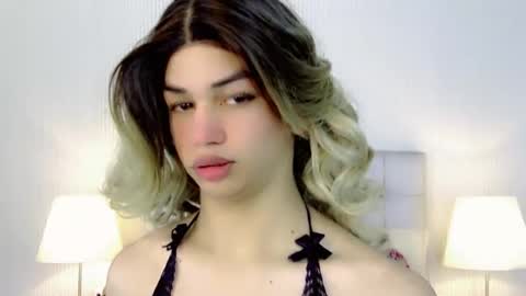 Snapshot of baby_sky01 chatting on 16, 10, 2025 KENDALL online show from 16, 10, 2025