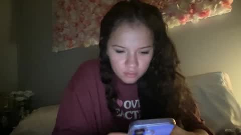 Snapshot of babyaves chatting on 18, 5, 2026 babyaves online show from 18, 5, 2026