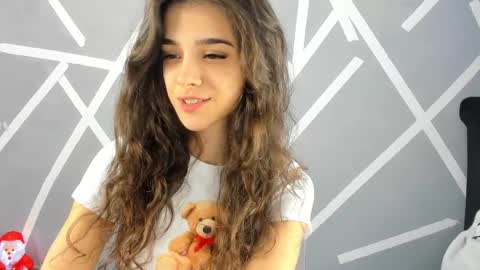 Snapshot of babyaylin chatting on 4, 12, 2024 Aylin online show from 4, 12, 2024