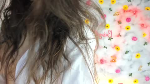 Snapshot of babyaylin chatting on 6, 2, 2025 Aylin online show from 6, 2, 2025