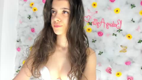 Snapshot of babyaylin chatting on 27, 2, 2025 Aylin online show from 27, 2, 2025