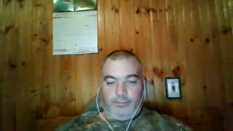 Snapshot of babybaby83 chatting on 11, 12, 2024 Darren online show from 11, 12, 2024