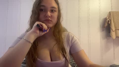 Snapshot of babyblissxx chatting on 29, 10, 2025 Katerina online show from 29, 10, 2025