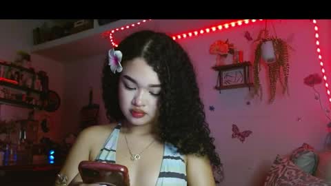 Snapshot of babybombom08 chatting on 10, 4, 2026 babybombom08 online show from 10, 4, 2026