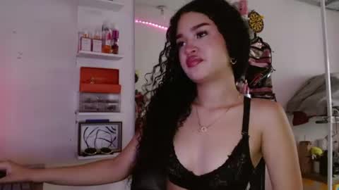 babybombom08 online show from 9, 6, 2026