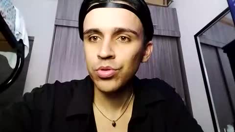 Snapshot of babydarkpink chatting on 19, 10, 2025 Dani  online show from 19, 10, 2025