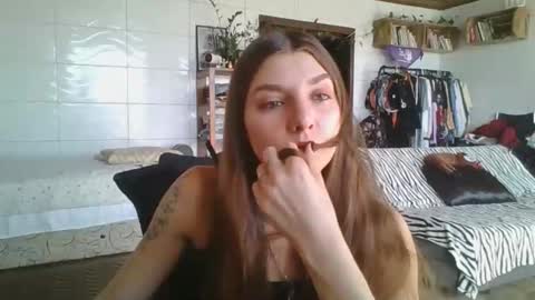 babydemon6 online show from 10, 9, 2025