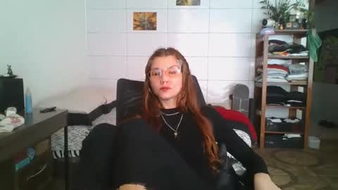 babydemon6 online show from 12, 10, 2025