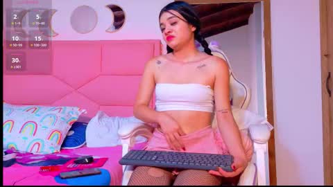 mia online show from 13, 12, 2025