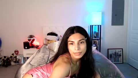 Snapshot of babyempathy chatting on 20, 2, 2025 akira online show from 20, 2, 2025