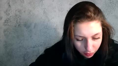 Snapshot of babyfoxie18 chatting on 12, 9, 2025 Roxie online show from 12, 9, 2025