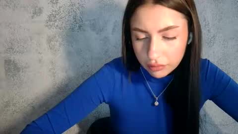 Snapshot of babyfoxie18 chatting on 25, 9, 2025 Roxie online show from 25, 9, 2025