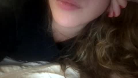 Snapshot of babyhoney333 chatting on 19, 12, 2025 babyhoney333 online show from 19, 12, 2025