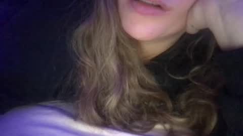 Snapshot of babyhoney333 chatting on 9, 2, 2026 babyhoney333 online show from 9, 2, 2026