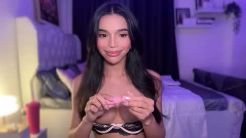 Snapshot of babysabrinaxx chatting on 19, 11, 2025 babysabrinaxx online show from 19, 11, 2025