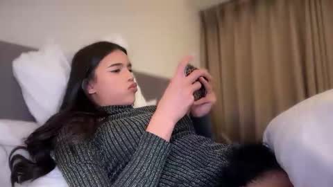 babysabrinaxx online show from 15, 12, 2025