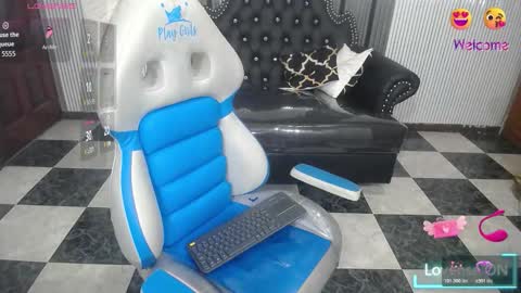 Snapshot of babyschoolgiirl chatting on 20, 12, 2025 Xime Lions online show from 20, 12, 2025