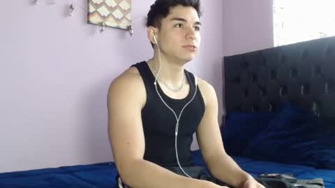 Snapshot of babytwunkz chatting on 23, 10, 2025 Hey Im Zayn good to see u here online show from 23, 10, 2025