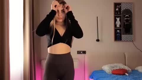 Snapshot of babyy_doll chatting on 3, 10, 2025 JOIN FAN CLUB TO GET MY CONTENT FOR FREE online show from 3, 10, 2025