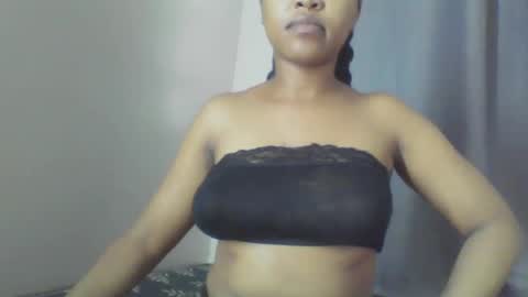 Snapshot of babyy_fface25 chatting on 14, 10, 2025 babyy_fface25 online show from 14, 10, 2025