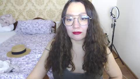 Snapshot of babyyangel chatting on 7, 11, 2025 Milana online show from 7, 11, 2025