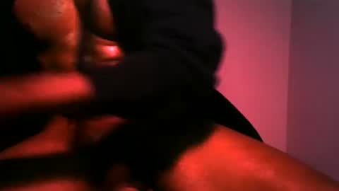 Snapshot of bad_bad_m chatting on 19, 10, 2025 bad_bad_m online show from 19, 10, 2025