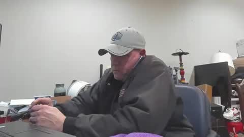 Snapshot of bad_boy4u2abuse chatting on 15, 12, 2025 bad_boy4u2abuse online show from 15, 12, 2025