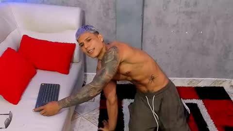 Snapshot of bad_boytoh chatting on 19, 12, 2025 bad_boytoh online show from 19, 12, 2025