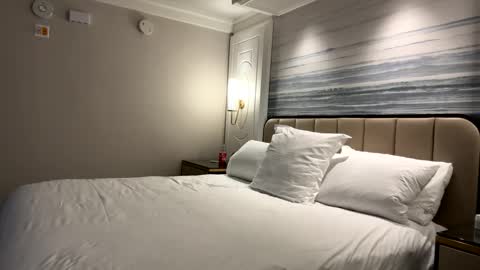 HotWifeFun32 online show from 25, 1, 2025