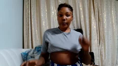 Snapshot of baddestslut001 chatting on 16, 6, 2026 baddestslut001 online show from 16, 6, 2026