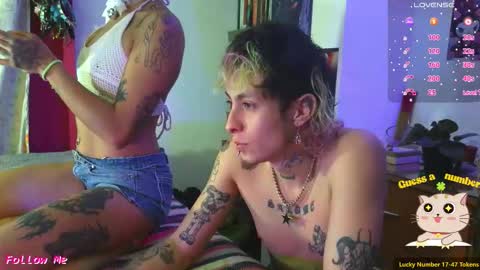 Snapshot of badeyes_crazylilgoat chatting on 4, 11, 2025 Dan Lila online show from 4, 11, 2025